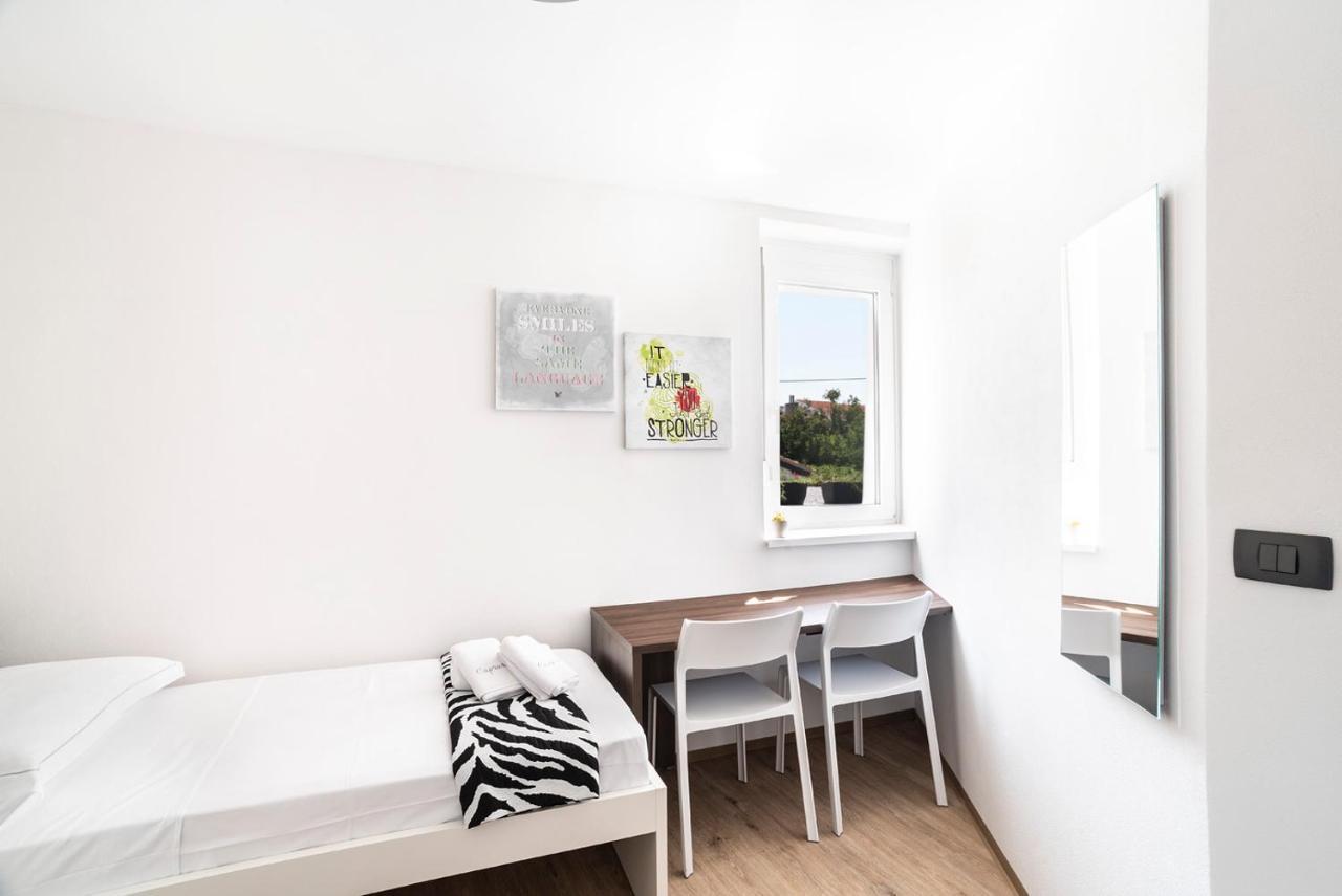 Capraria Appartments In Historic Center, With Private Parking كوبر المظهر الخارجي الصورة