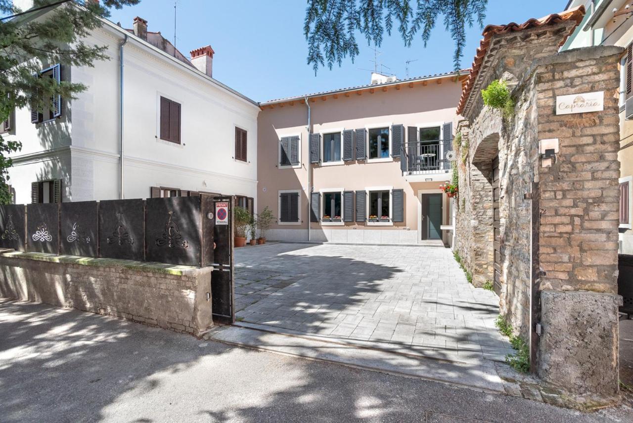 Capraria Appartments In Historic Center, With Private Parking كوبر المظهر الخارجي الصورة